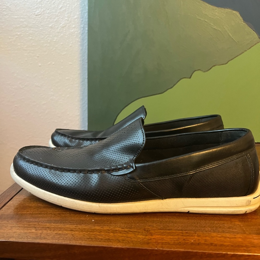 Great Michael Strahan loafers!